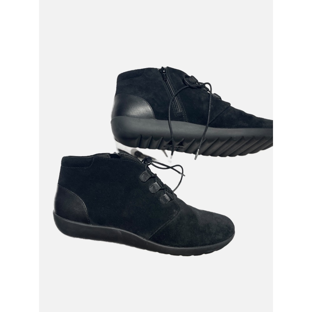 Clarks Medora Ankle Boots Womens 9.5 Black Suede Leather Lace Up Comfort Booties